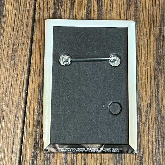 Vintage 1997 Liar Liar Jim Carrey Promotional Move Pin-Back Button - Picture 6 of 16